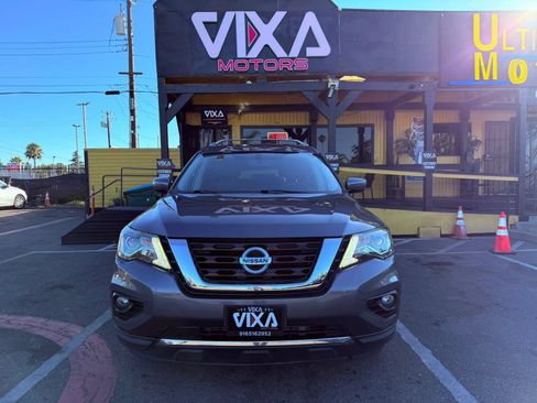 Used 2019 Nissan Pathfinder SV w/ Cargo Package FWD image 2
