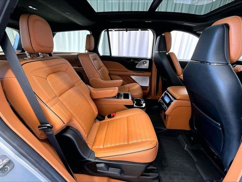 Used 2023 Lincoln Aviator Black Label image 20