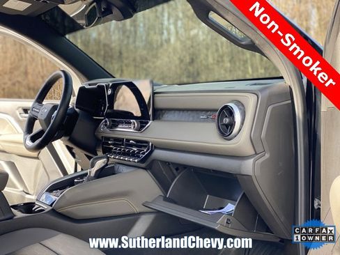 Used 2024 Chevrolet Colorado ZR2 w/ ZR2 Convenience Package III image 22