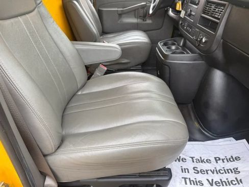 Used 2021 GMC Savana 3500 Extended w/ Power Convenience Package RWD image 20