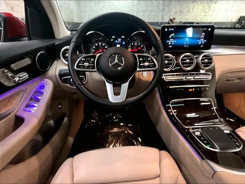 Used 2022 Mercedes-Benz GLC 300 4MATIC image 8