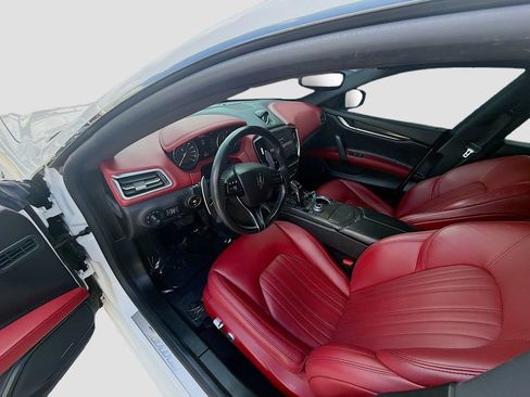 Used 2022 Maserati Ghibli Modena Q4 AWD/4WD image 9