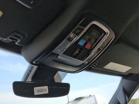 New 2026 RAM 1500 4x4 Crew Cab image 20