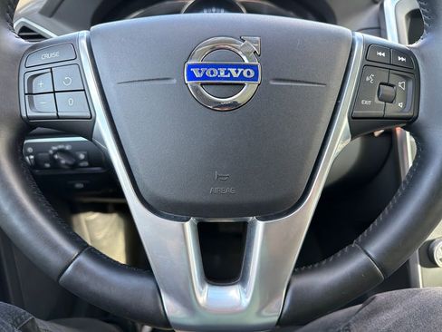 Used 2016 Volvo XC60 T5 Premier w/ Climate Package AWD/4WD image 50