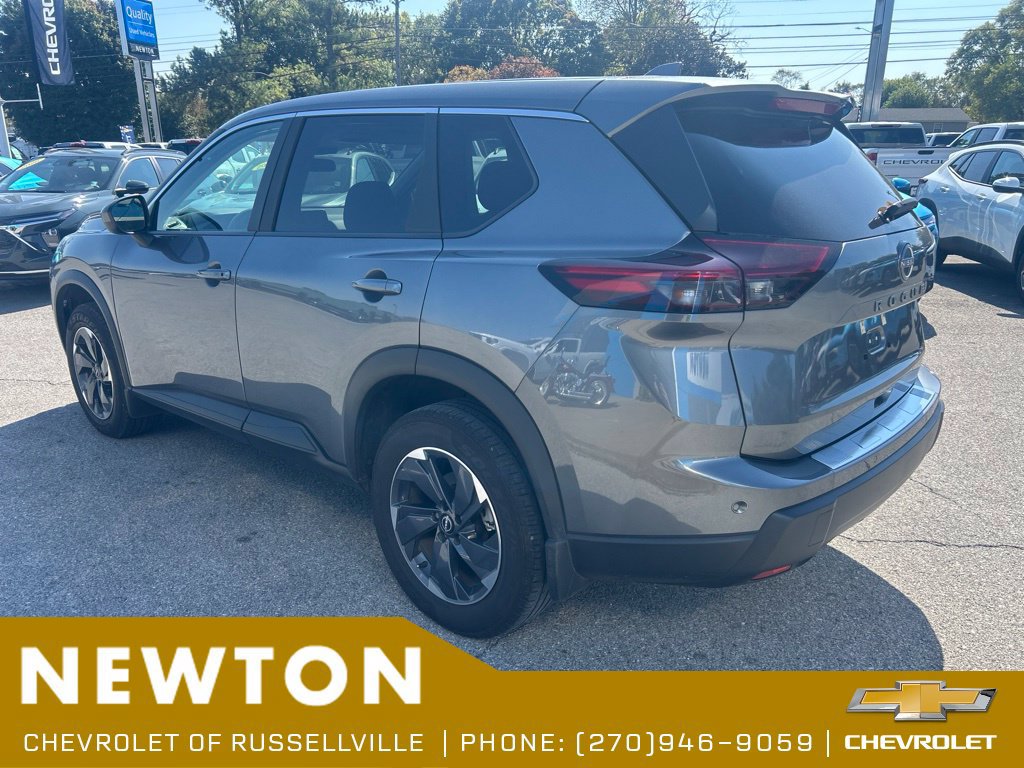 Used 2025 Nissan Rogue SV FWD image 12