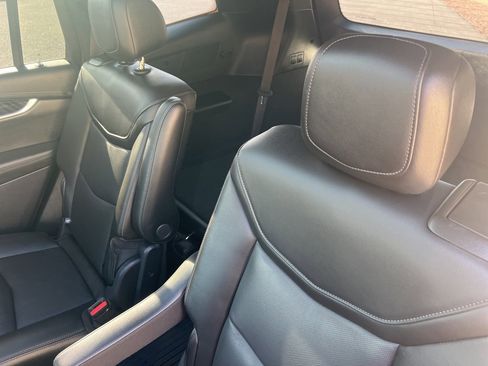 Used 2023 Cadillac XT6 Premium Luxury w/ Technology Package image 24