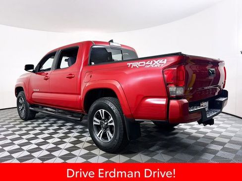 Certified 2017 Toyota Tacoma TRD Sport w/ Tow Package (A/T) AWD/4WD image 20