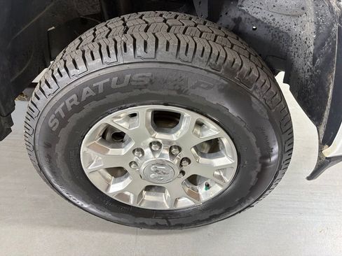 Used 2024 RAM 2500 Laramie w/ Safety Group AWD/4WD image 11