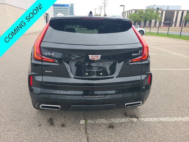 Used 2024 Cadillac XT4 Premium Luxury AWD/4WD image 8