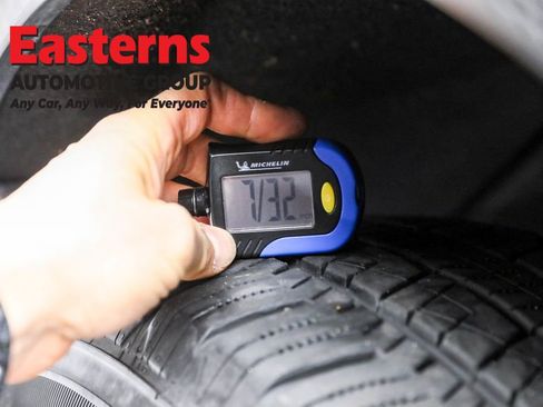 Used 2024 Chevrolet Suburban RST image 31