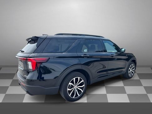 Used 2025 Ford Explorer ST-Line AWD/4WD image 6