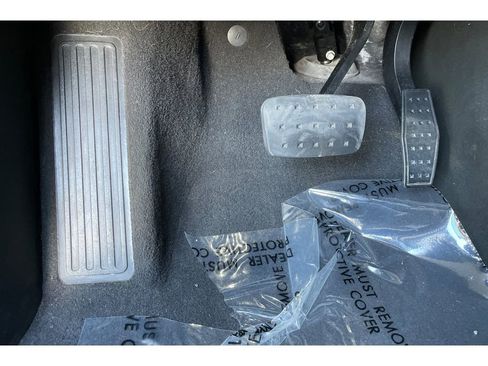 Used 2017 Cadillac XT5 Luxury w/ Driver Awareness Package image 45