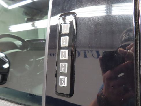 Used 2024 Ford F150 Lariat w/ Tow/Haul Package AWD/4WD image 56