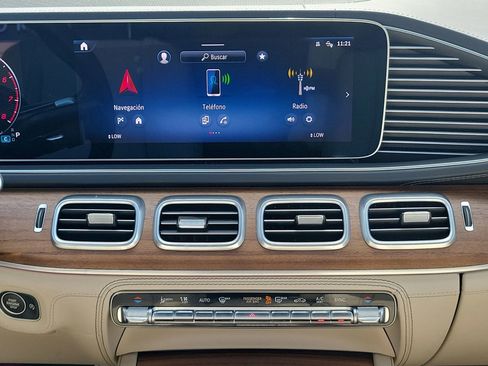 Certified 2025 Mercedes-Benz GLS 450 4MATIC image 20