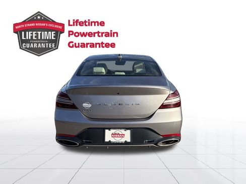 Used 2025 Genesis G70 2.5T image 4