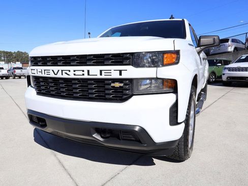 Used 2020 Chevrolet Silverado 1500 Custom w/ Custom Value Package image 31