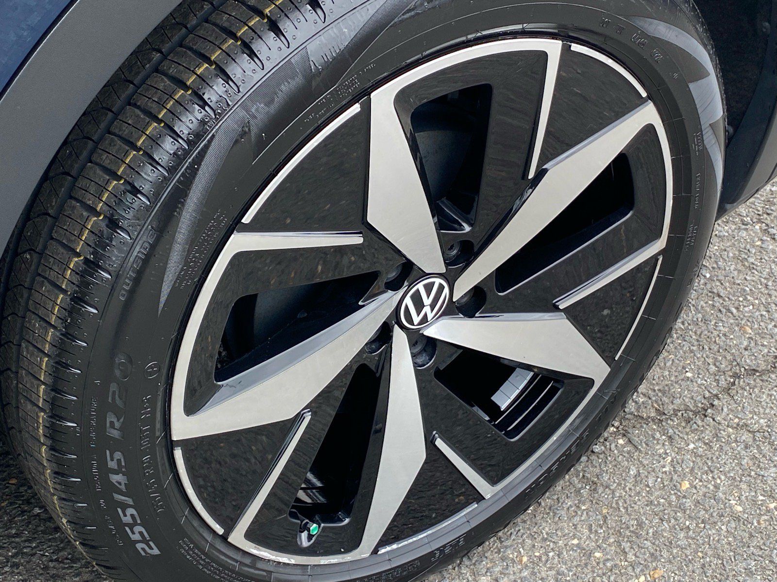 Used 2023 Volkswagen ID.4 Pro S RWD image 23