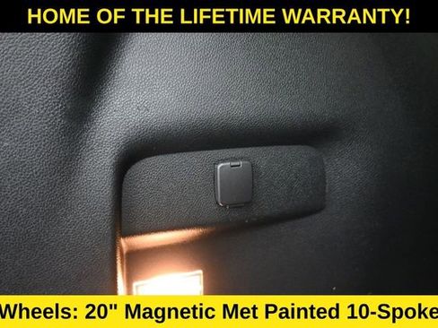 Used 2019 Ford Explorer XLT w/ Equipment Group 202A FWD image 43