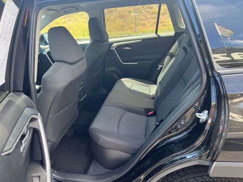 Certified 2025 Toyota RAV4 XLE AWD/4WD image 12