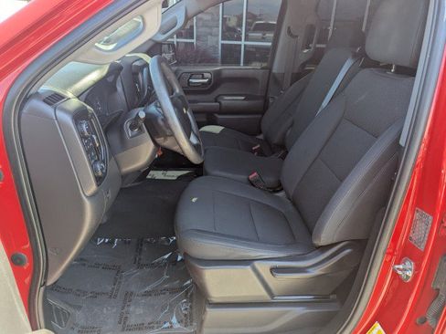 Used 2019 Chevrolet Silverado 1500 Custom w/ Custom Value Package AWD/4WD image 11