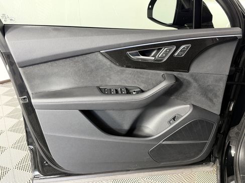 Used 2023 Audi SQ7 Prestige w/ Prestige Package AWD/4WD image 12