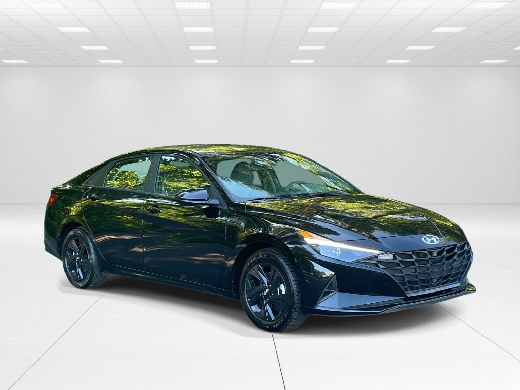 Used 2023 Hyundai Elantra Blue FWD image 1