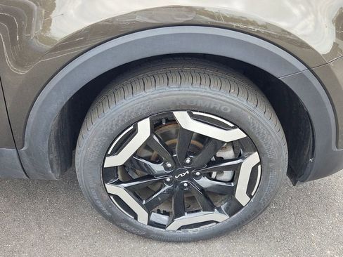 Used 2025 Kia Telluride S FWD image 8