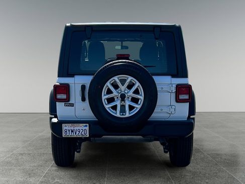 Used 2020 Jeep Wrangler Unlimited Sport image 4