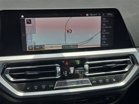 Used 2019 BMW 330i xDrive Sedan w/ Premium Package AWD/4WD image 18