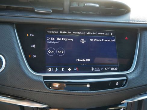 Used 2021 Cadillac XT5 Premium Luxury image 21