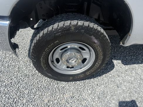 Used 2012 Ford F250 XL w/ PWR Equipment Group AWD/4WD image 13
