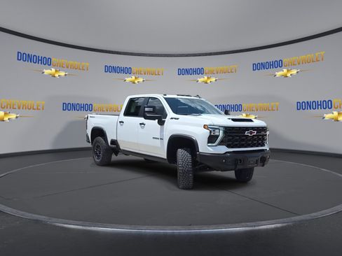 Used 2024 Chevrolet Silverado 2500 ZR2 w/ ZR2 Bison Edition AWD/4WD image 9