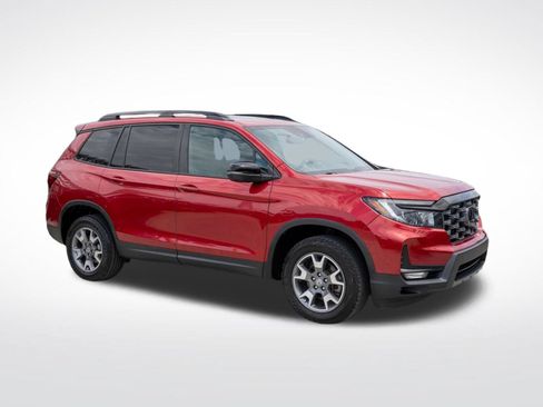 Certified 2023 Honda Passport TrailSport image 3