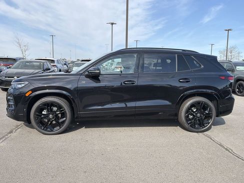 New 2026 Volkswagen Tiguan SE R-Line image 2