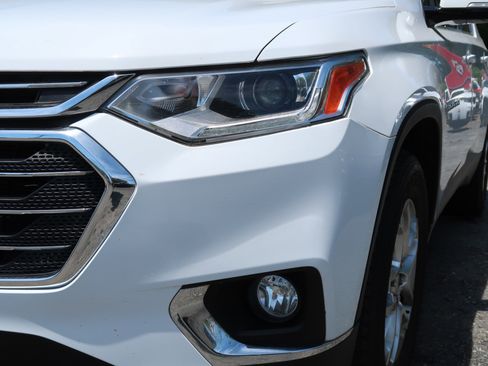 Used 2019 Chevrolet Traverse LT FWD image 6