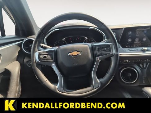 Used 2020 Chevrolet Blazer LT FWD image 12