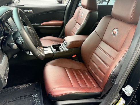Used 2014 Dodge Charger R/T RWD image 33