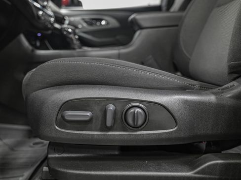 Used 2023 Chevrolet Traverse LT w/ LPO, Floor Liner Package image 14