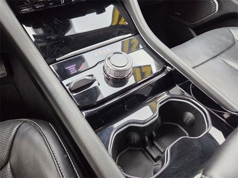 Used 2021 Jeep Grand Cherokee L Limited w/ Luxury Tech Group II image 31