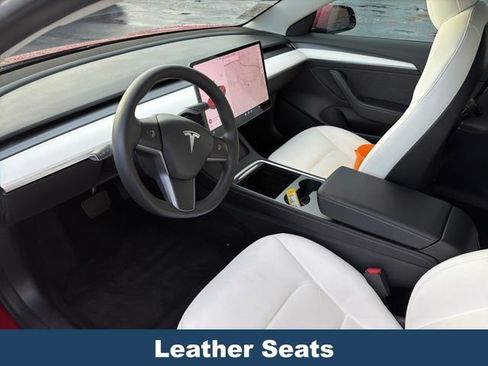 Used 2021 Tesla Model 3 Standard Range Plus image 4