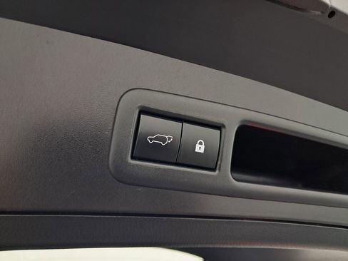 Used 2020 Lexus UX 250h w/ Premium Package image 37