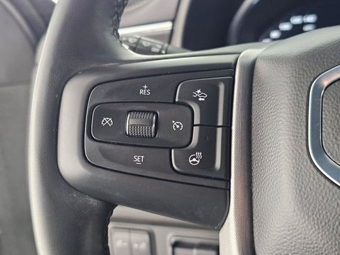 Used 2024 GMC Yukon XL SLT w/ SLT Luxury Package AWD/4WD image 31