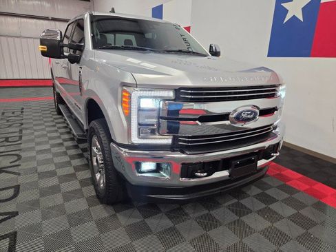 Used 2019 Ford F250 Lariat w/ Lariat Ultimate Package image 23