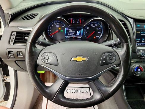 Used 2016 Chevrolet Impala LTZ FWD image 13