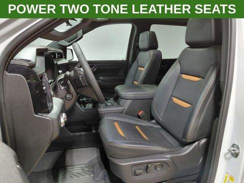 Used 2024 GMC Sierra 1500 AT4 w/ Technology Package AWD/4WD image 3