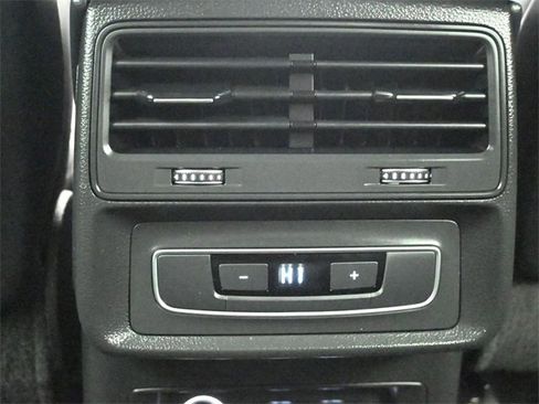 Used 2019 Audi Q8 Premium w/ Convenience Package image 19