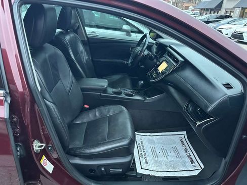 Used 2017 Toyota Avalon XLE image 12