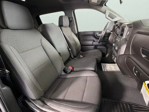 Certified 2025 Chevrolet Silverado 1500 Custom RWD image 33