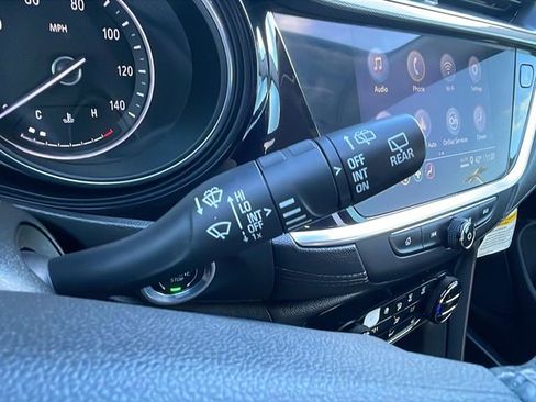 Used 2022 Buick Encore GX Select image 26