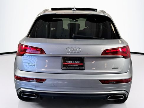 Used 2022 Audi Q5 2.0T Premium Plus w/ Premium Plus Package AWD/4WD image 6